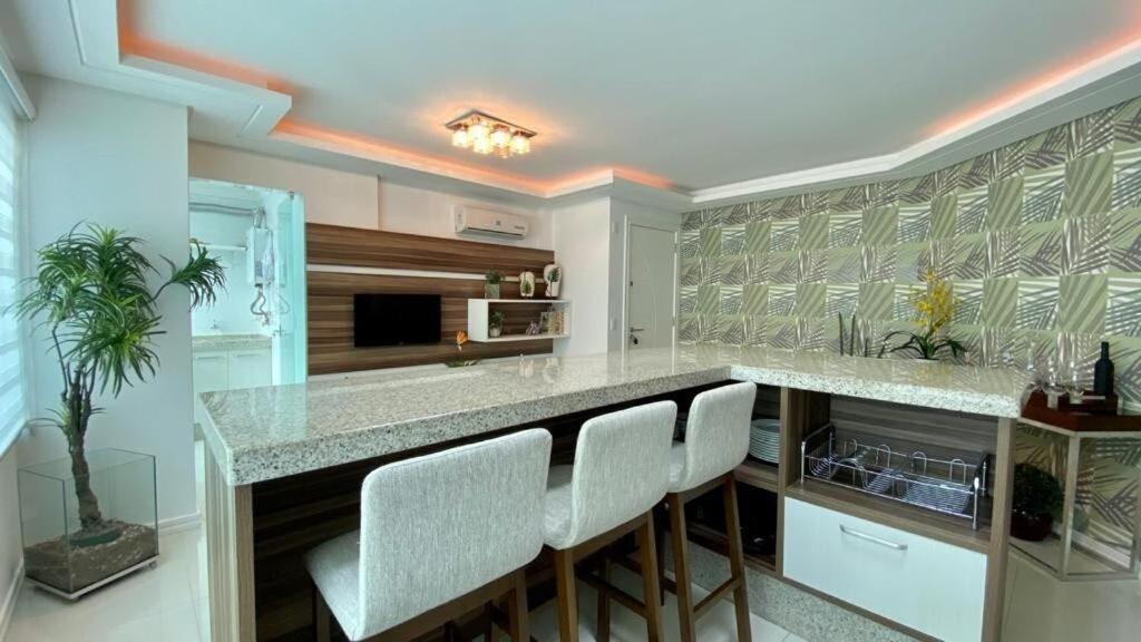 Solar Das Ilhas - Aconchegante Apartamento Na Linda Praia De 4 Ilhas Bombinhas Exterior photo