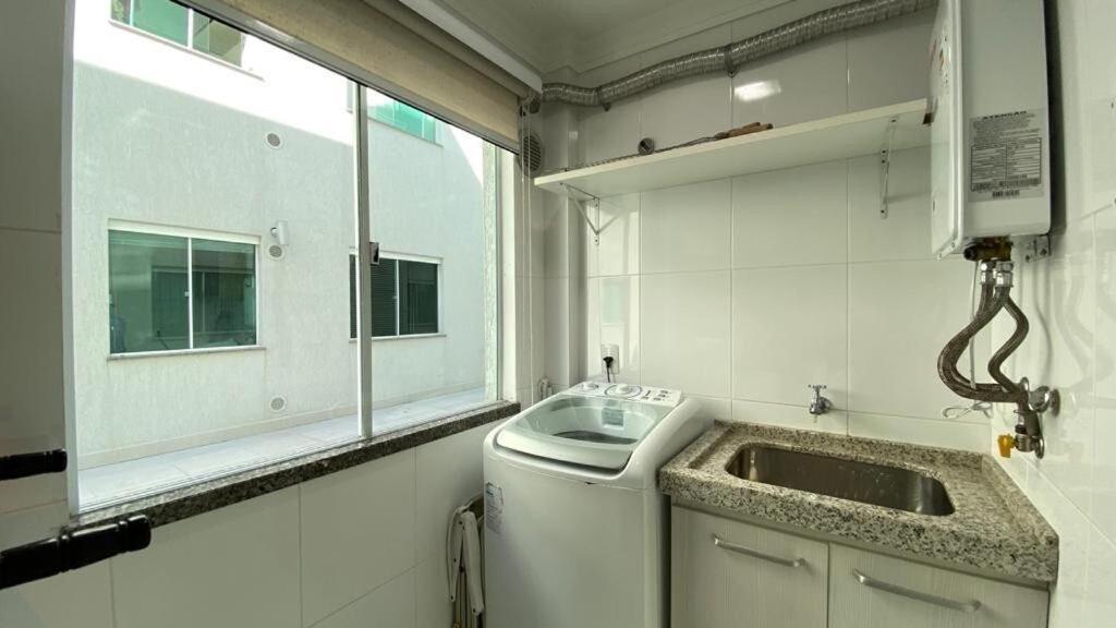 Solar Das Ilhas - Aconchegante Apartamento Na Linda Praia De 4 Ilhas Bombinhas Exterior photo
