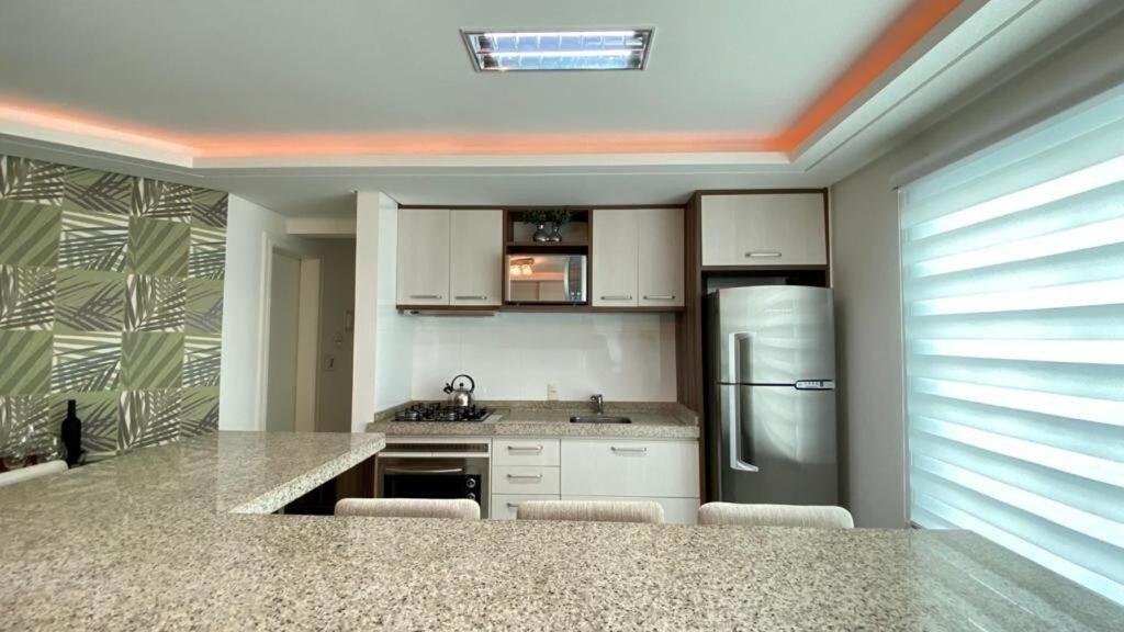 Solar Das Ilhas - Aconchegante Apartamento Na Linda Praia De 4 Ilhas Bombinhas Exterior photo