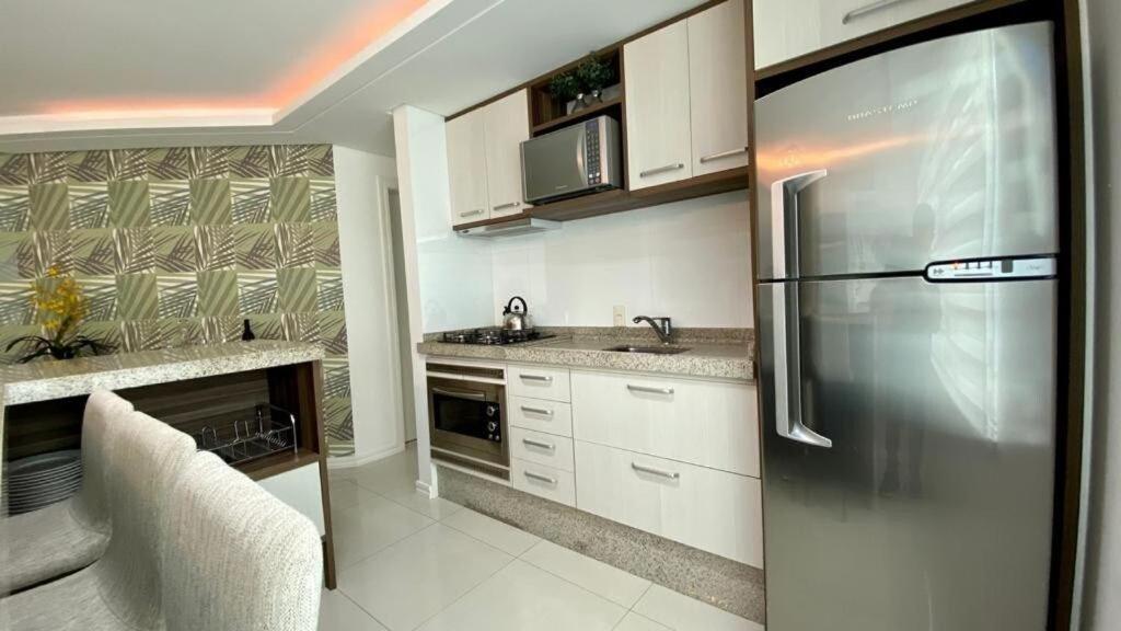 Solar Das Ilhas - Aconchegante Apartamento Na Linda Praia De 4 Ilhas Bombinhas Exterior photo