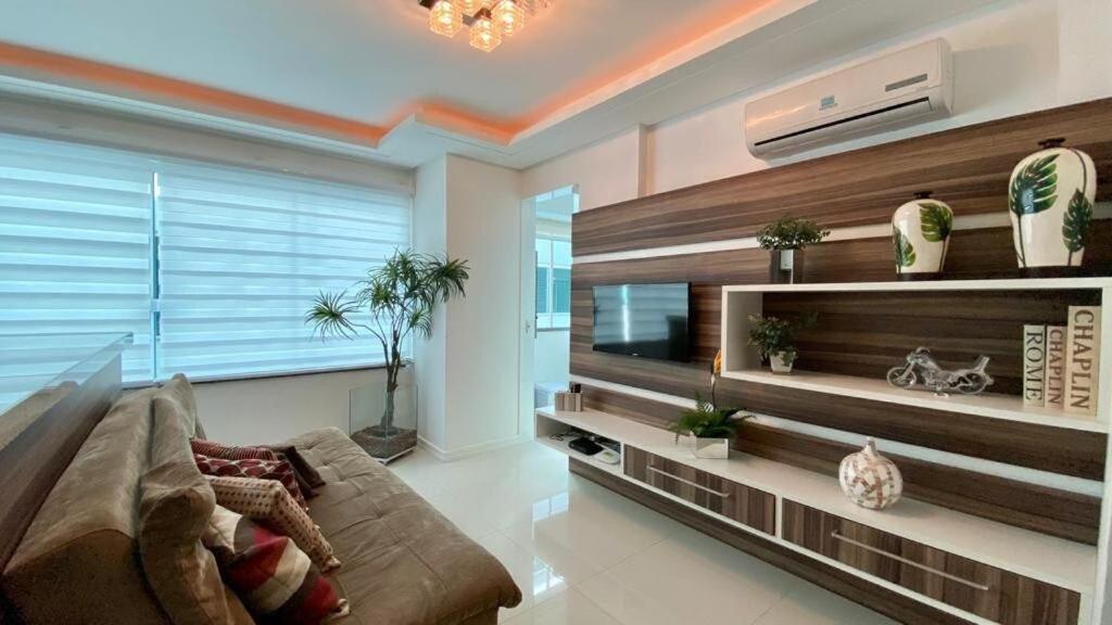 Solar Das Ilhas - Aconchegante Apartamento Na Linda Praia De 4 Ilhas Bombinhas Exterior photo