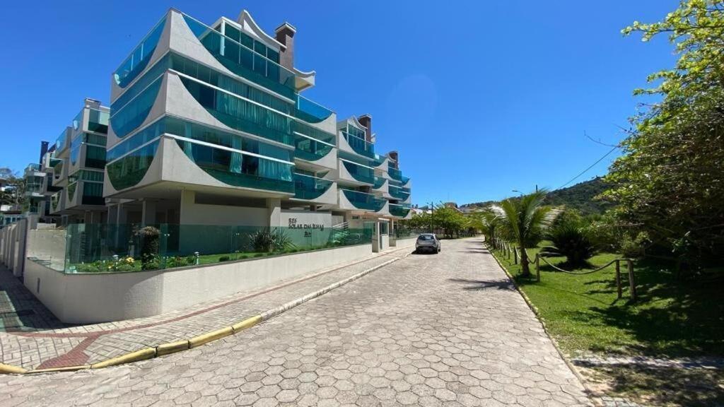 Solar Das Ilhas - Aconchegante Apartamento Na Linda Praia De 4 Ilhas Bombinhas Exterior photo